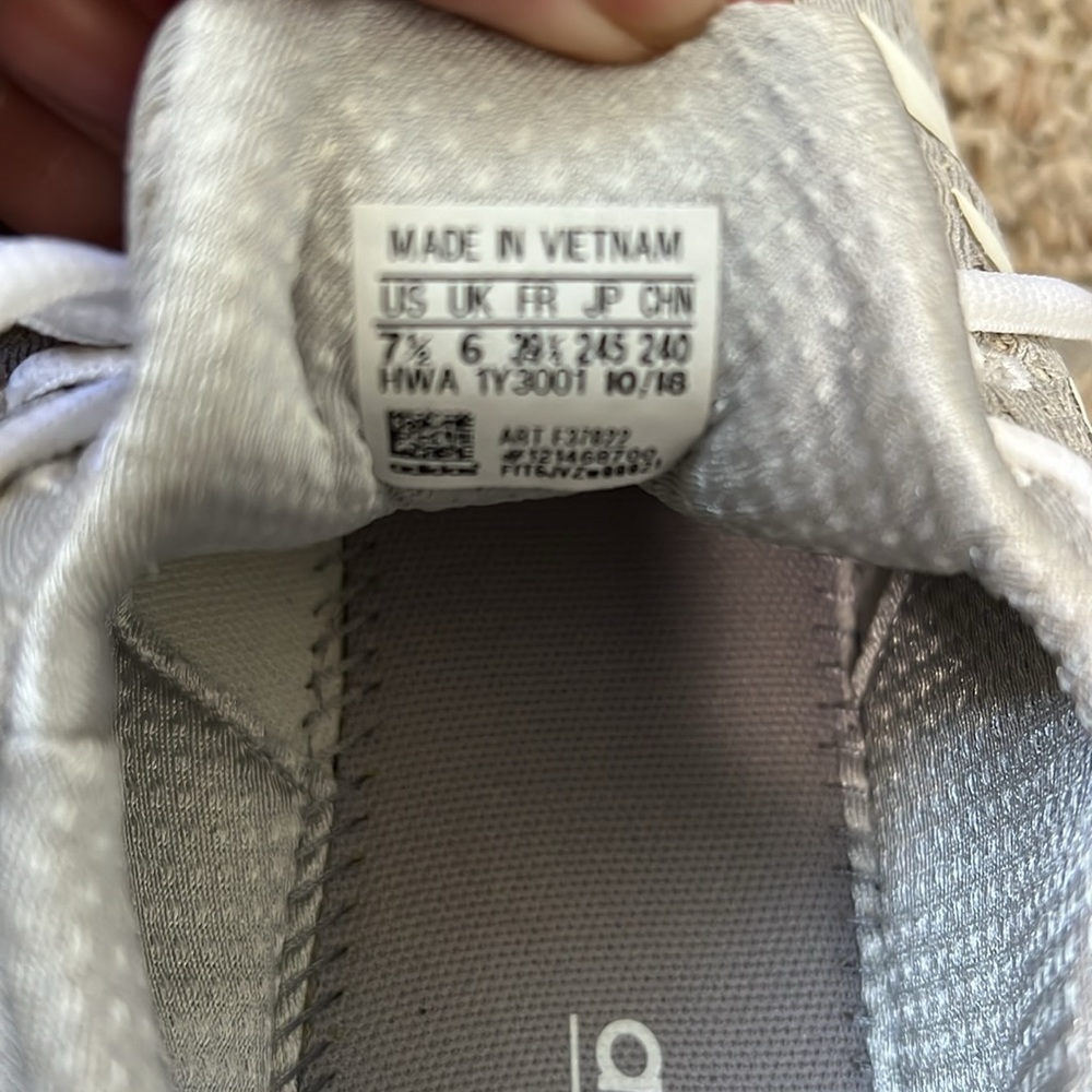 EUC Ortholite Adidas shoes. - Picture 3 of 5